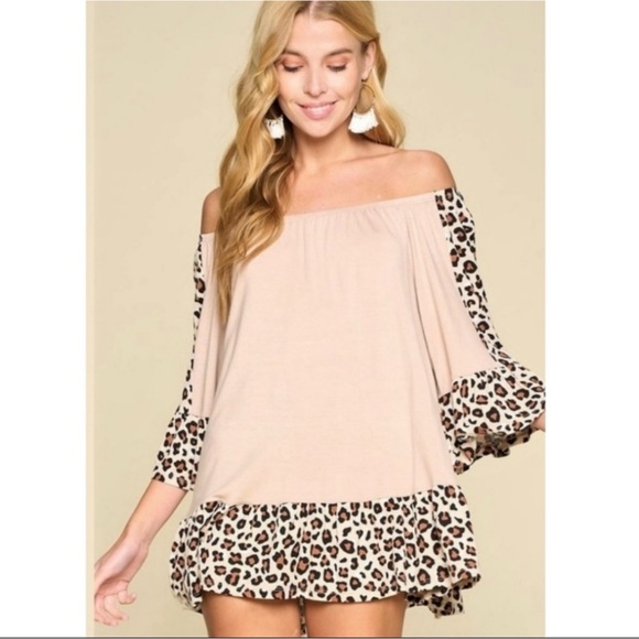 1 LEFT! Taupe Animal Print Top - Picture 2 of 4